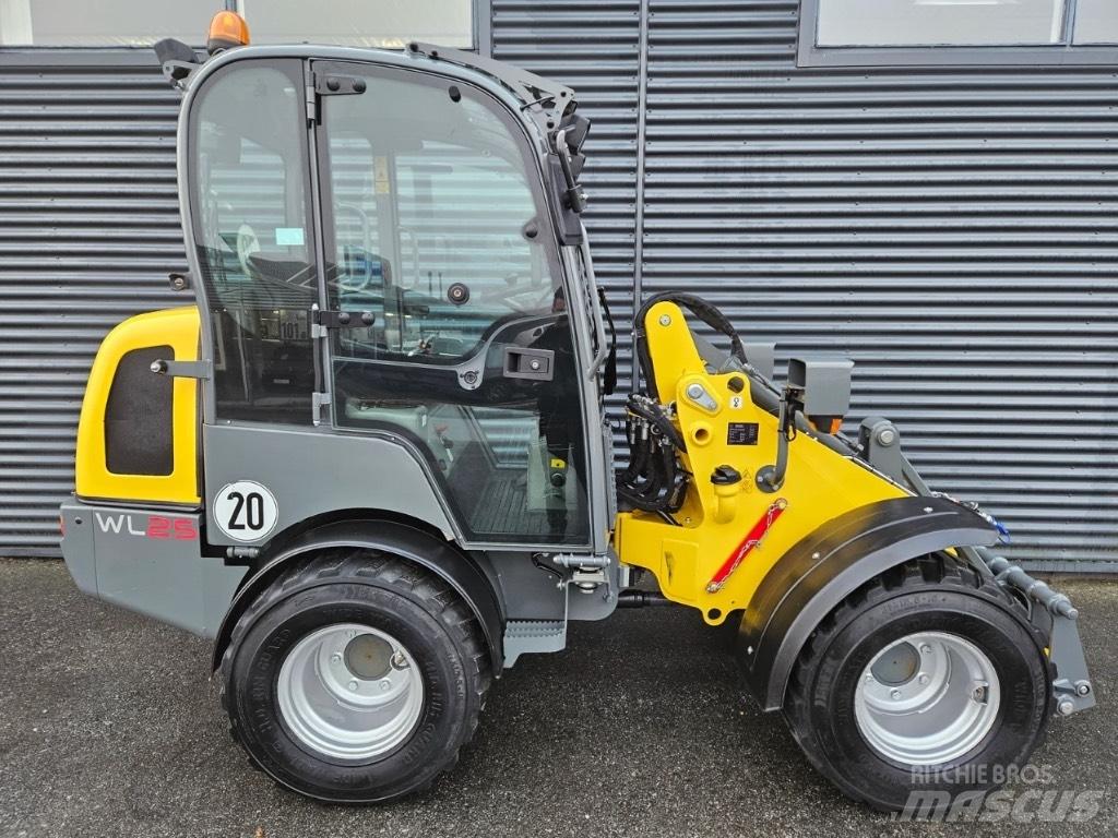 Wacker Neuson WL 25 Малі навантажувачі