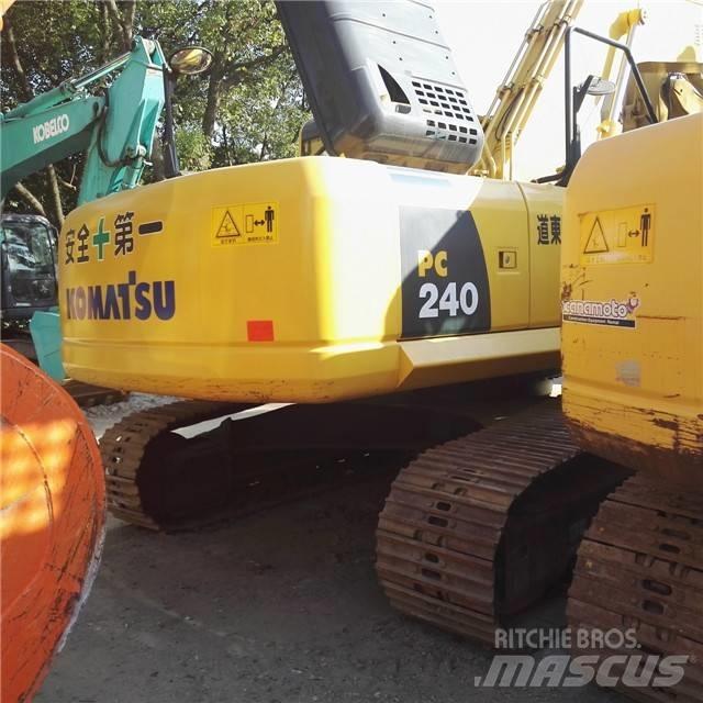 Komatsu PC 240 Гусеничні екскаватори