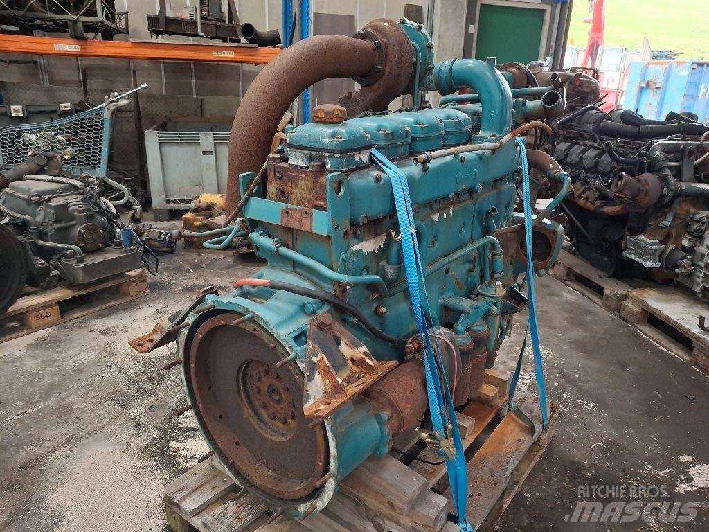 Volvo TD100A Двигуни