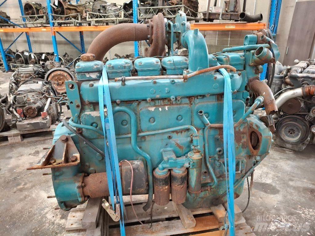 Volvo TD100A Двигуни