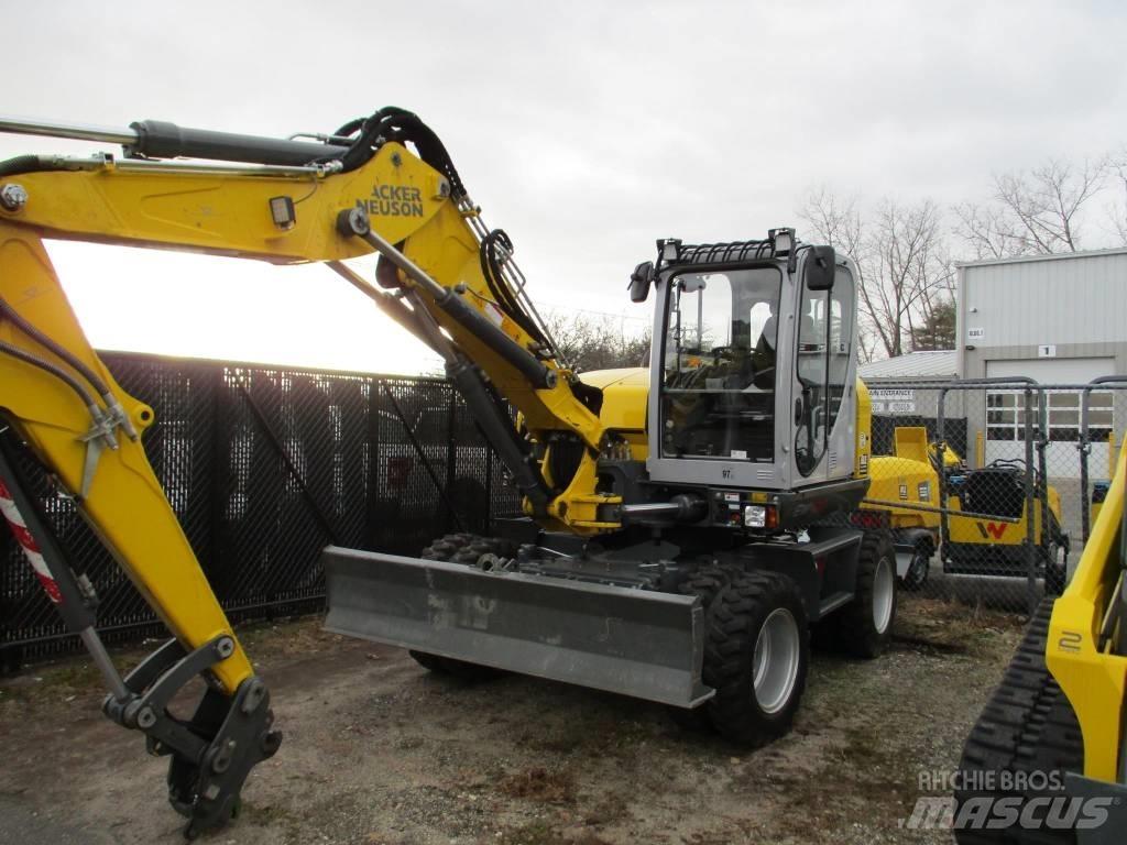 Wacker Neuson EW 100 Колісні екскаватори