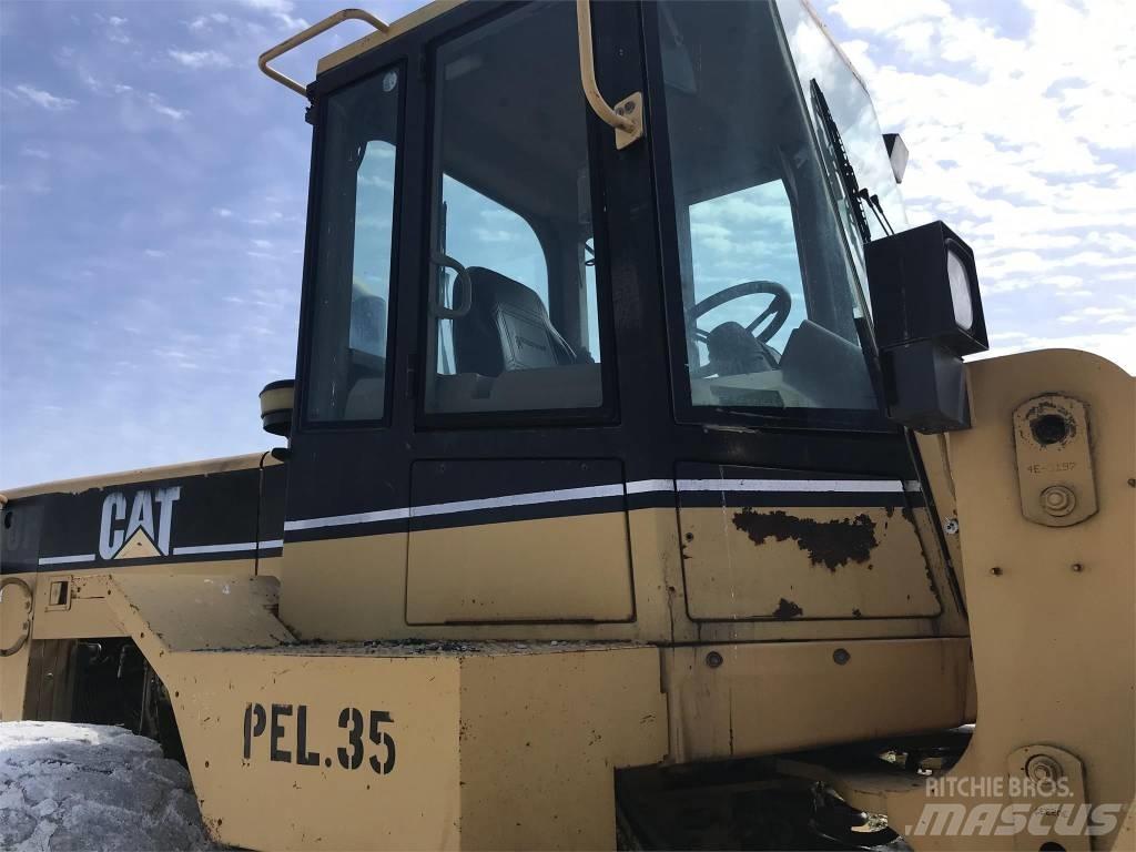 CAT 960 F Фронтальні навантажувачі