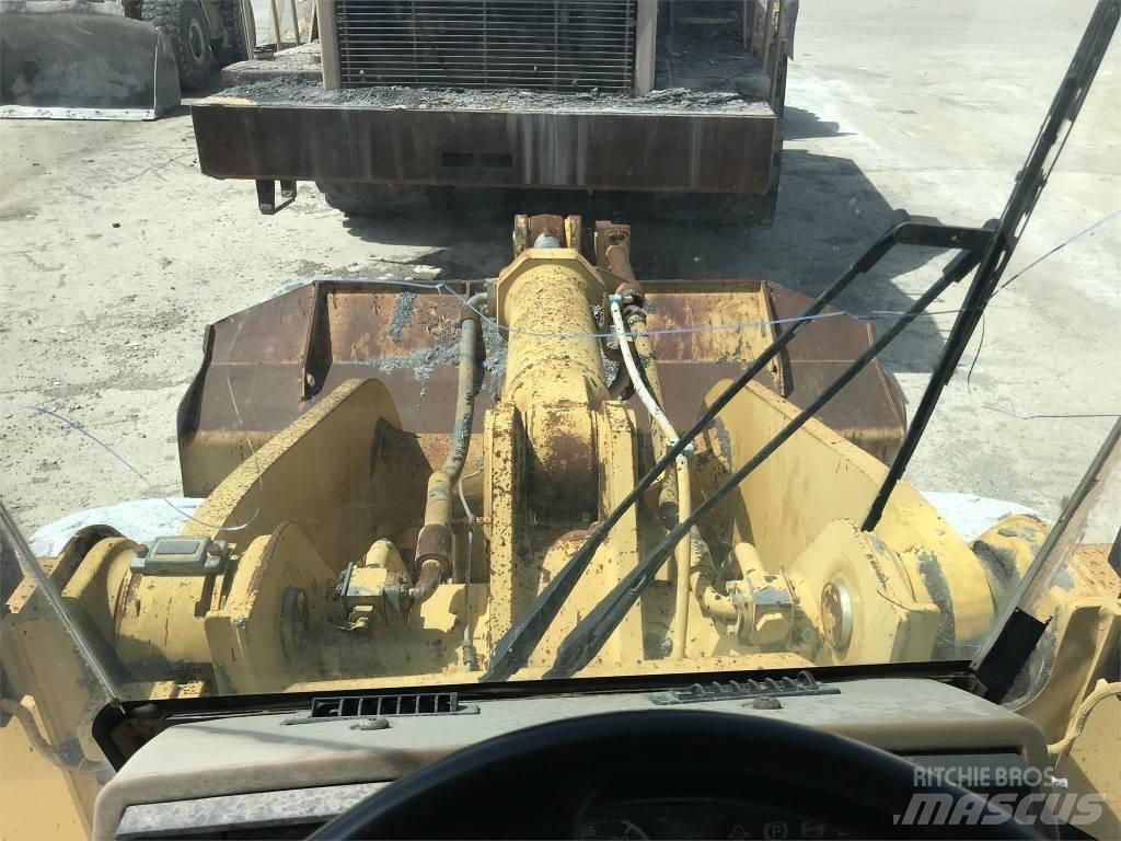 CAT 960 F Фронтальні навантажувачі