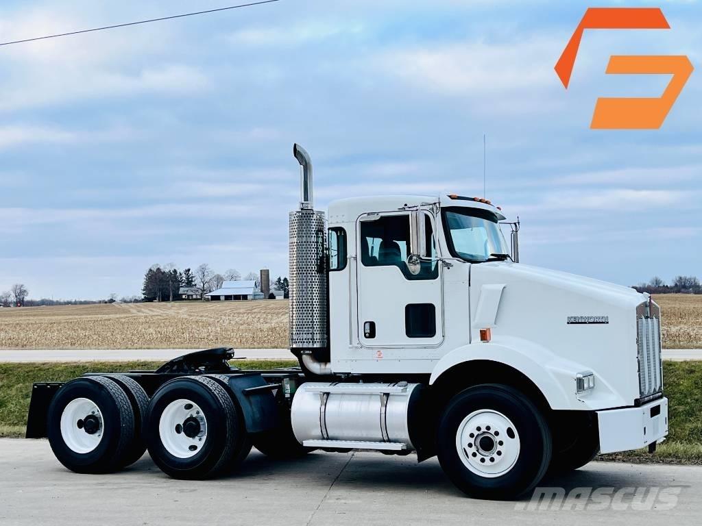 Kenworth T 800 Тягачі