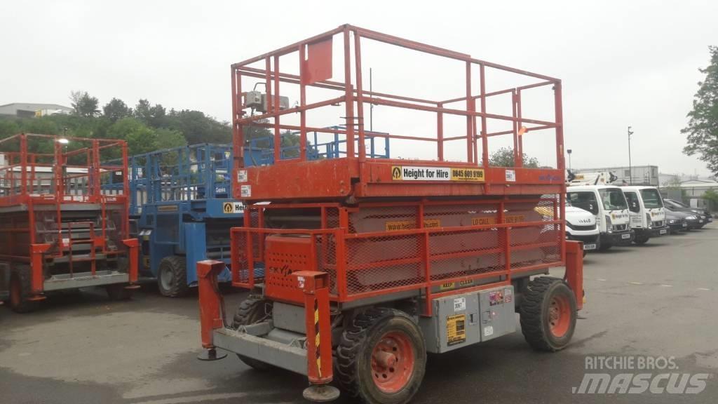 SkyJack SJ 7135 RT Підйомники-ножиці