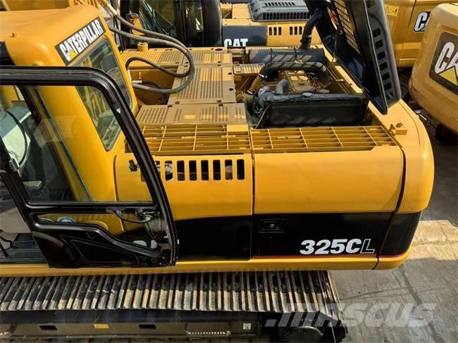 CAT 325 CL Гусеничні екскаватори