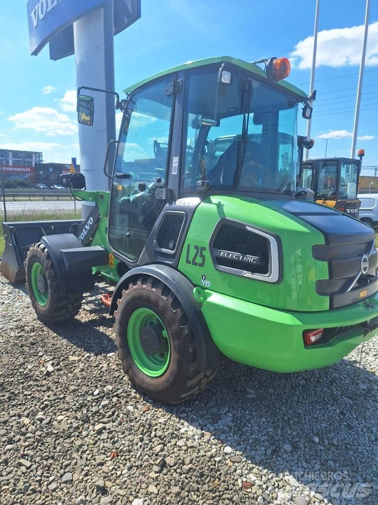 Volvo JL25H ELECTRIC Фронтальні навантажувачі