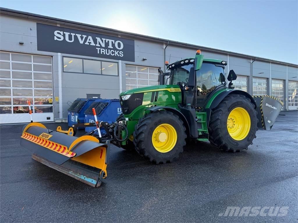 John Deere 6R 250 Трактори