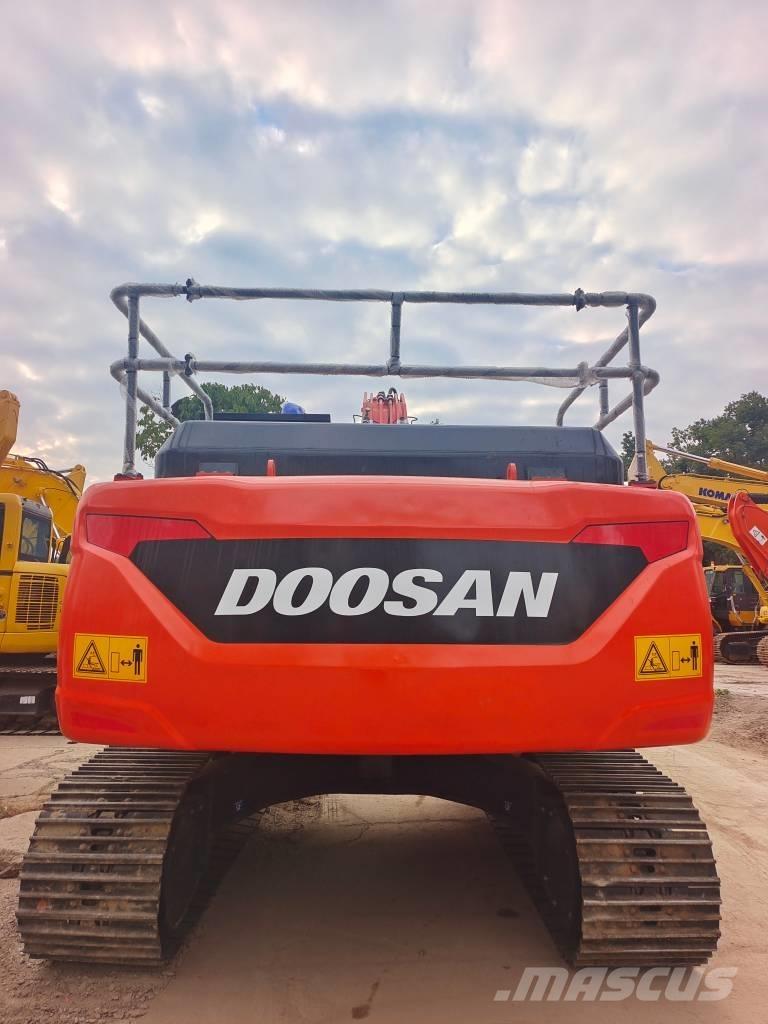 Doosan DX 225 LC-9C Гусеничні екскаватори