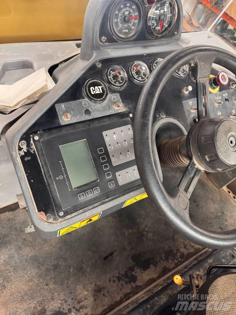 CAT RM 300 Ресайклери