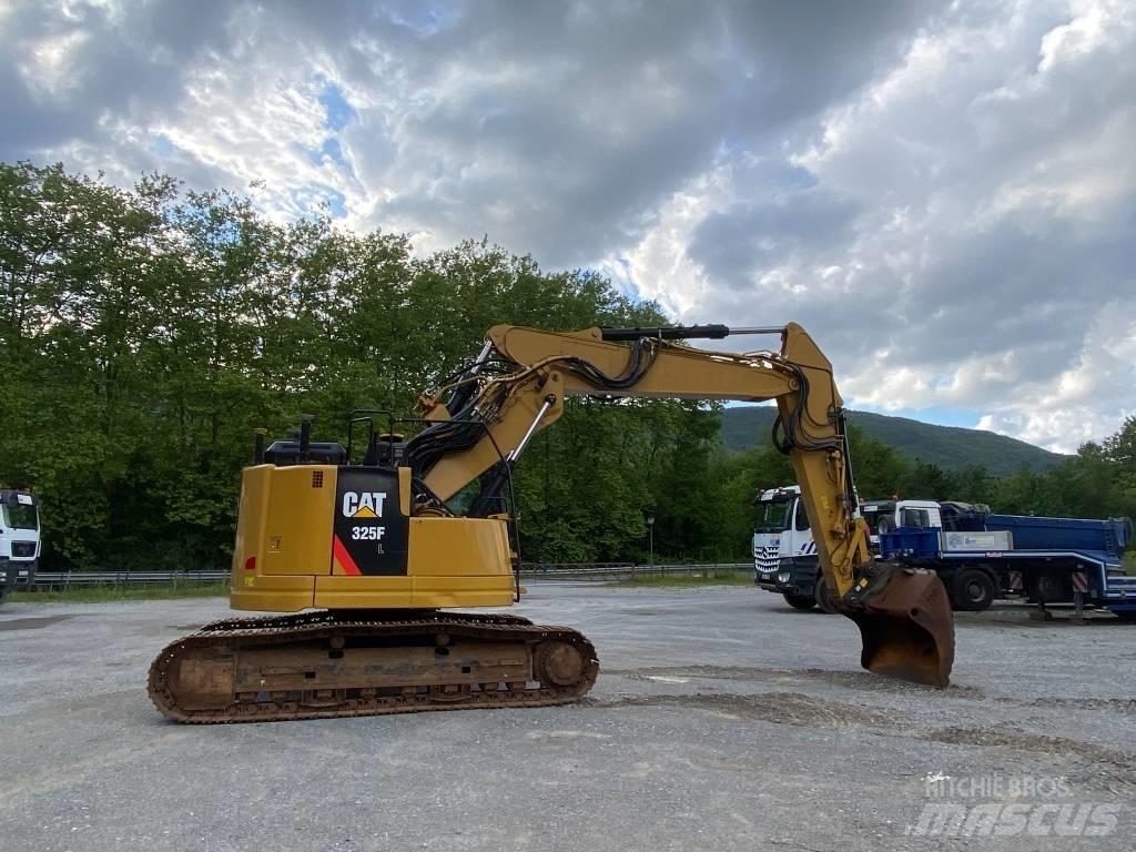 CAT 325 FL CR Гусеничні екскаватори