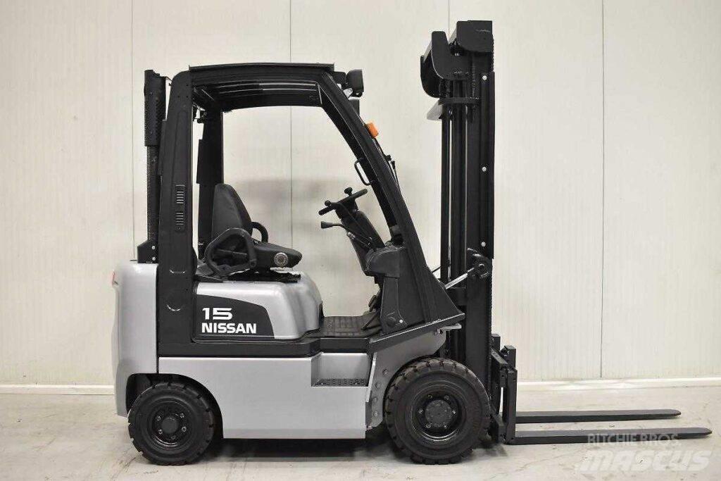 Nissan FD01A18Q Дизельні навантажувачі