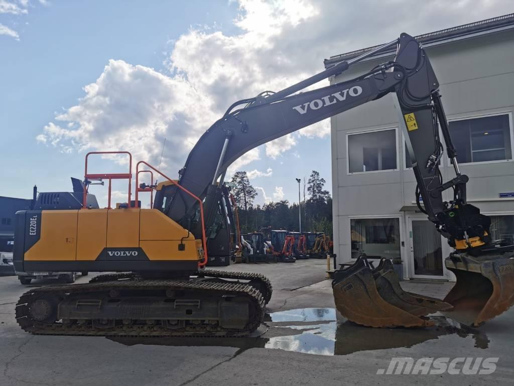 Volvo EC 220 E Гусеничні екскаватори