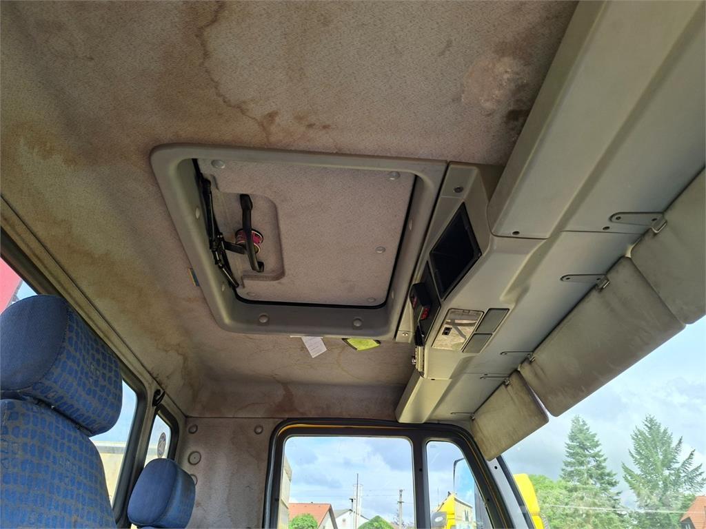 MAN 12.225 LC + HR Шасі з кабіною