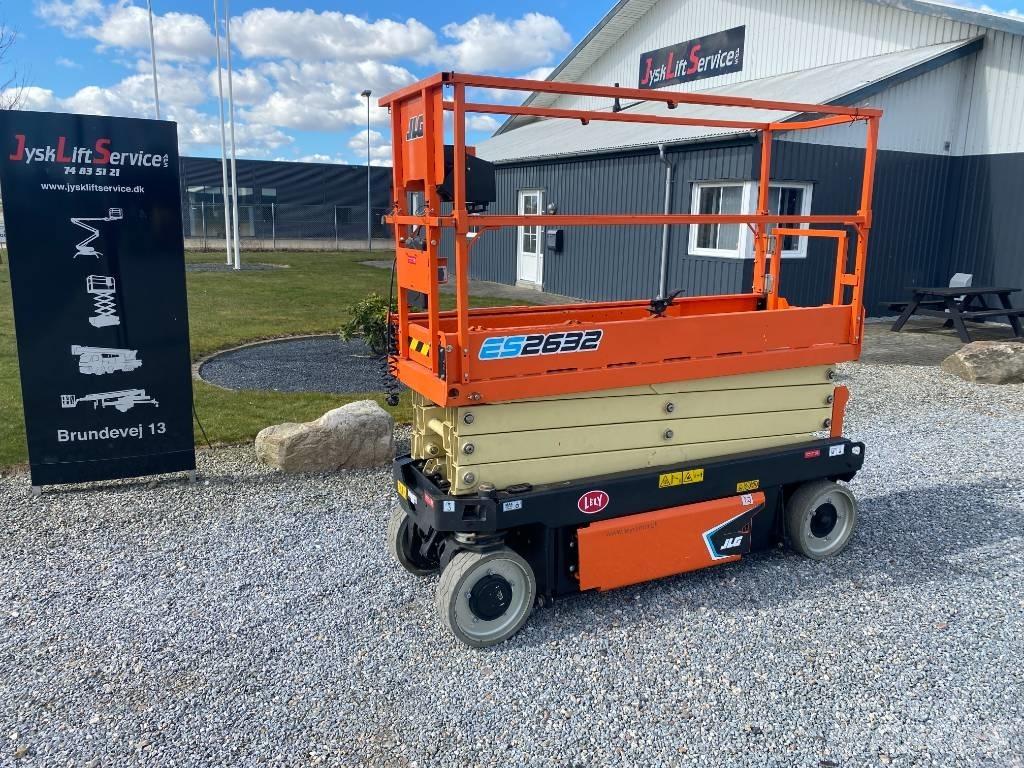 JLG ES 2632 Підйомники-ножиці