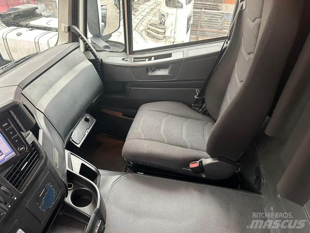 Iveco Stralis 460 Шасі з кабіною
