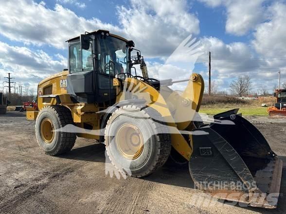 CAT 926M Фронтальні навантажувачі