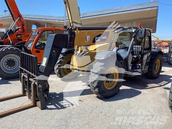 CAT TL943D Телескопічні навантажувачі