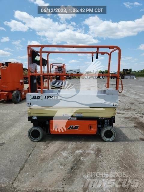 JLG 1930ES Підйомники-ножиці