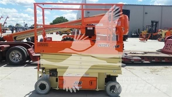 JLG 2632ES Підйомники-ножиці