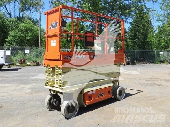 JLG 2632ES Підйомники-ножиці