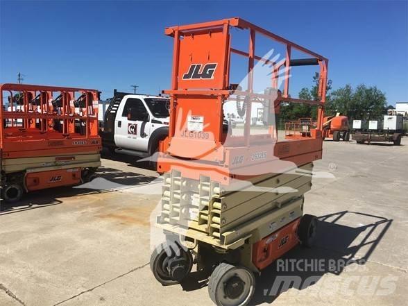 JLG 2632ES Підйомники-ножиці