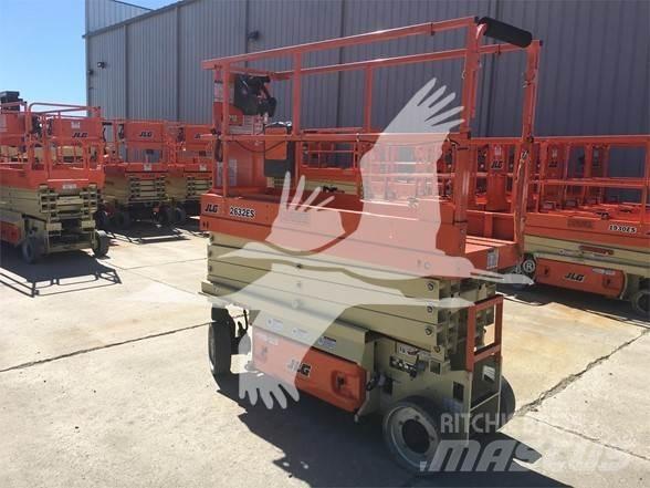 JLG 2632ES Підйомники-ножиці