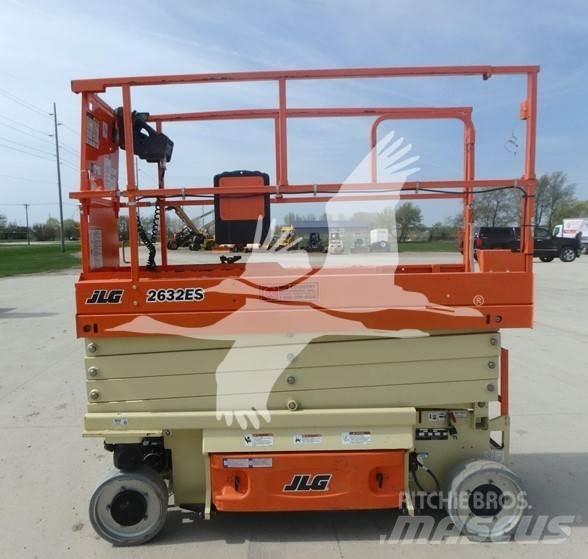 JLG 2632ES Підйомники-ножиці