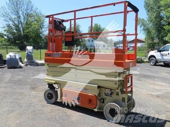 JLG 2632ES Підйомники-ножиці