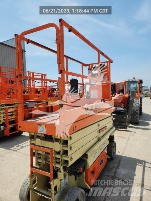 JLG 2632ES Підйомники-ножиці
