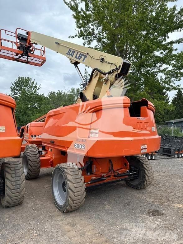 JLG 600S Телескопічні підйомники