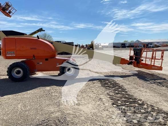JLG 600S Телескопічні підйомники
