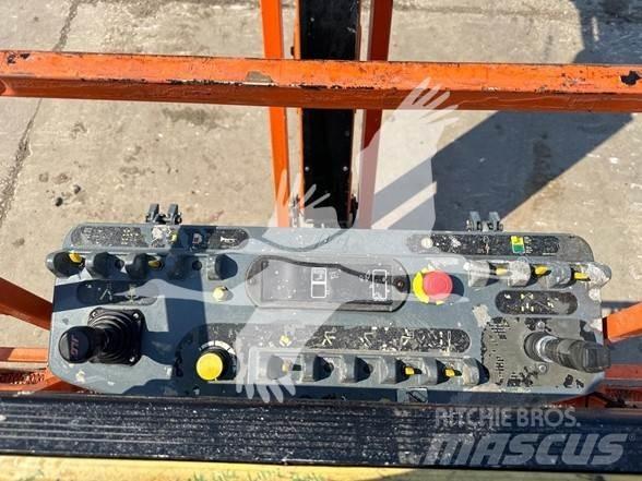 JLG 660SJ Телескопічні підйомники