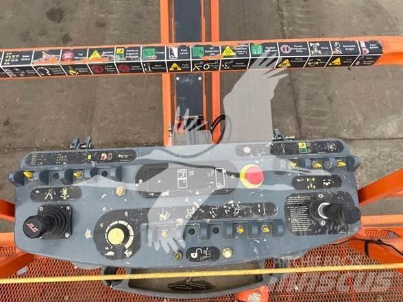 JLG 660SJ Телескопічні підйомники