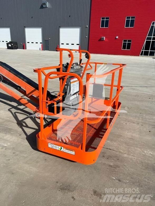 JLG 660SJ Телескопічні підйомники