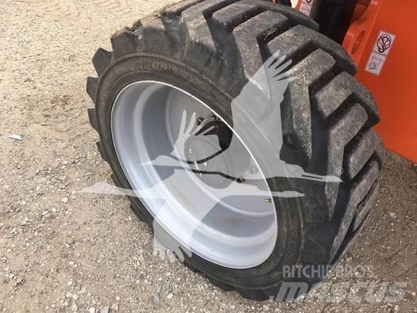 JLG 660SJ Телескопічні підйомники