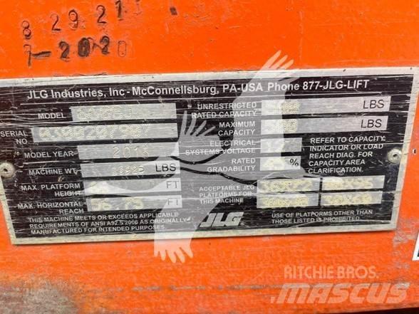 JLG 660SJ Телескопічні підйомники