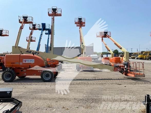 JLG 800S Телескопічні підйомники