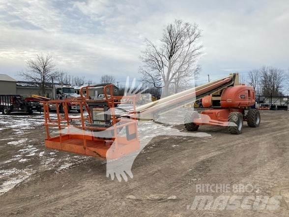 JLG 800S Телескопічні підйомники