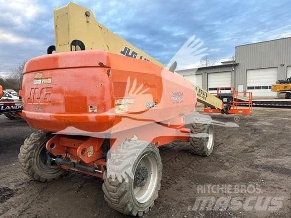 JLG 800S Телескопічні підйомники