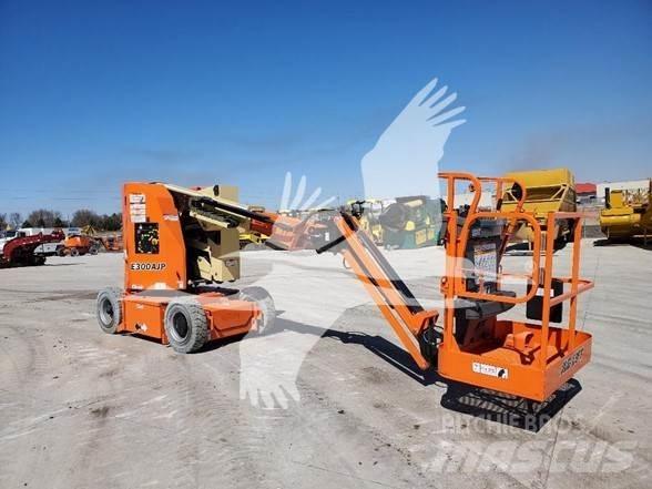 JLG E300AJP Колінчаті підйомники