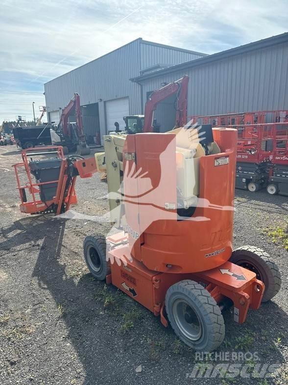 JLG E300AJP Колінчаті підйомники