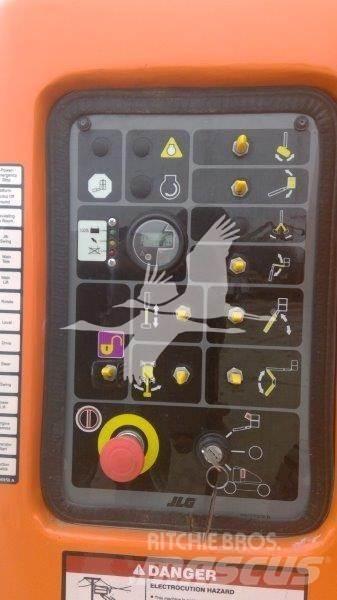 JLG E450AJ Колінчаті підйомники