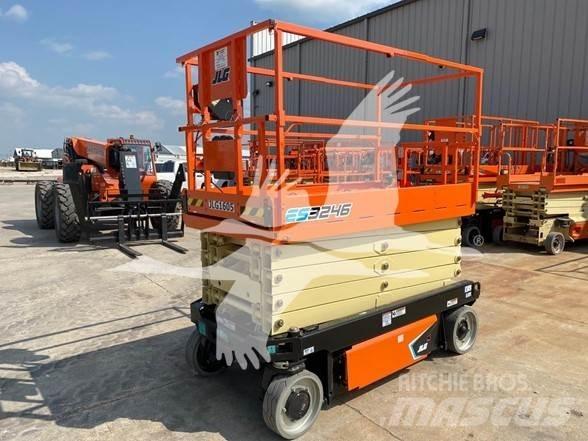 JLG ES3246 Підйомники-ножиці