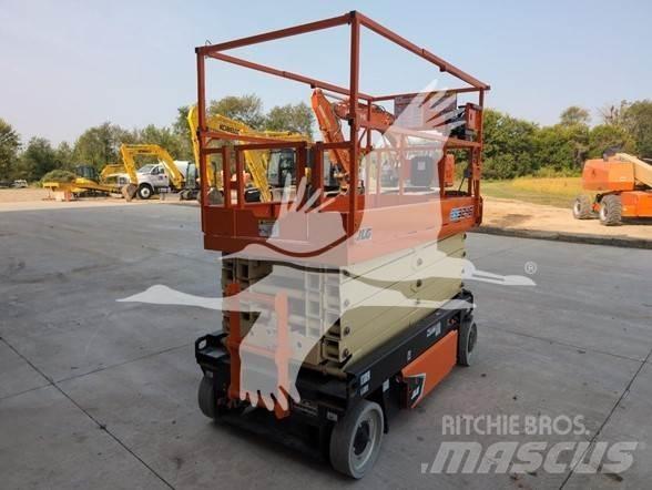 JLG ES3246 Підйомники-ножиці