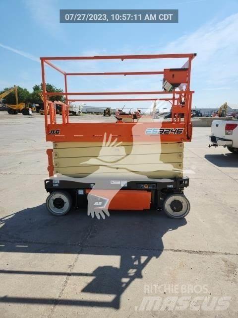 JLG ES3246 Підйомники-ножиці