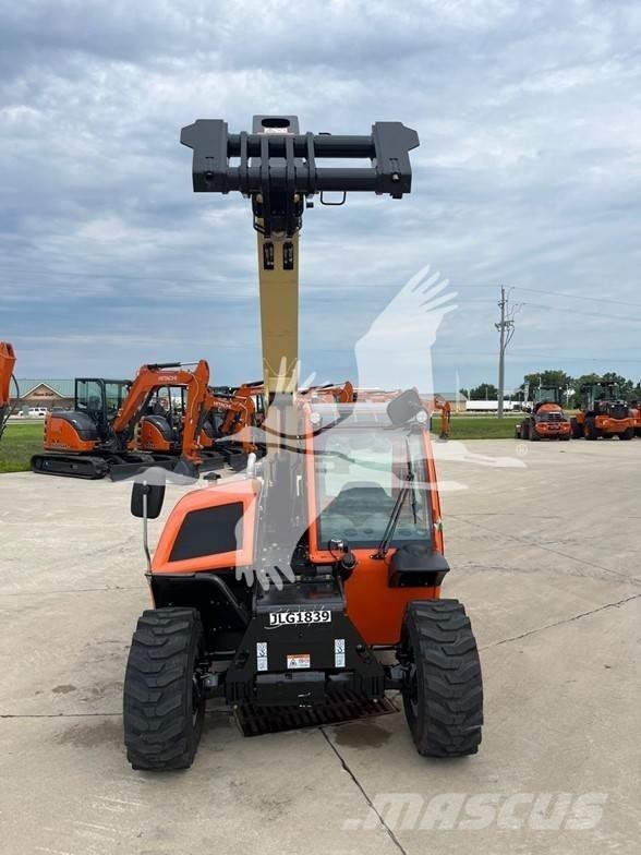 JLG G5-18A Телескопічні навантажувачі