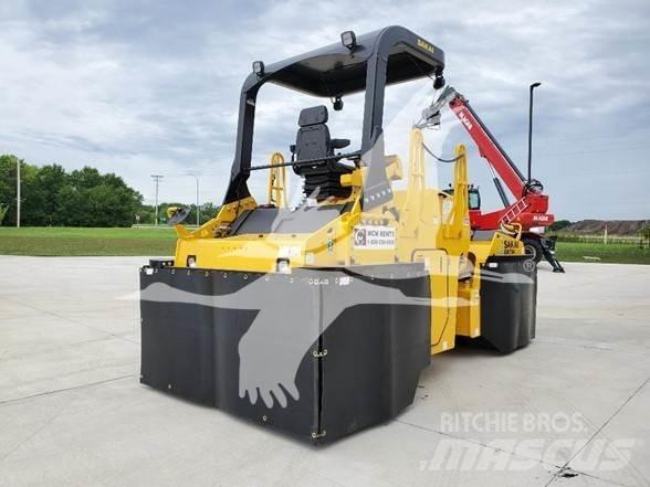 Sakai GW754 Пневматичні катки