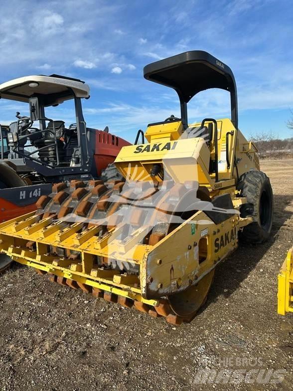 Sakai SV414T Грунтові котки