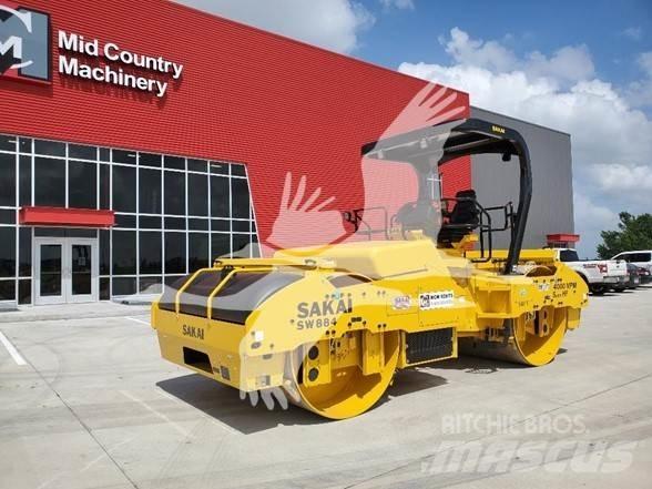 Sakai SW884 Грунтові котки